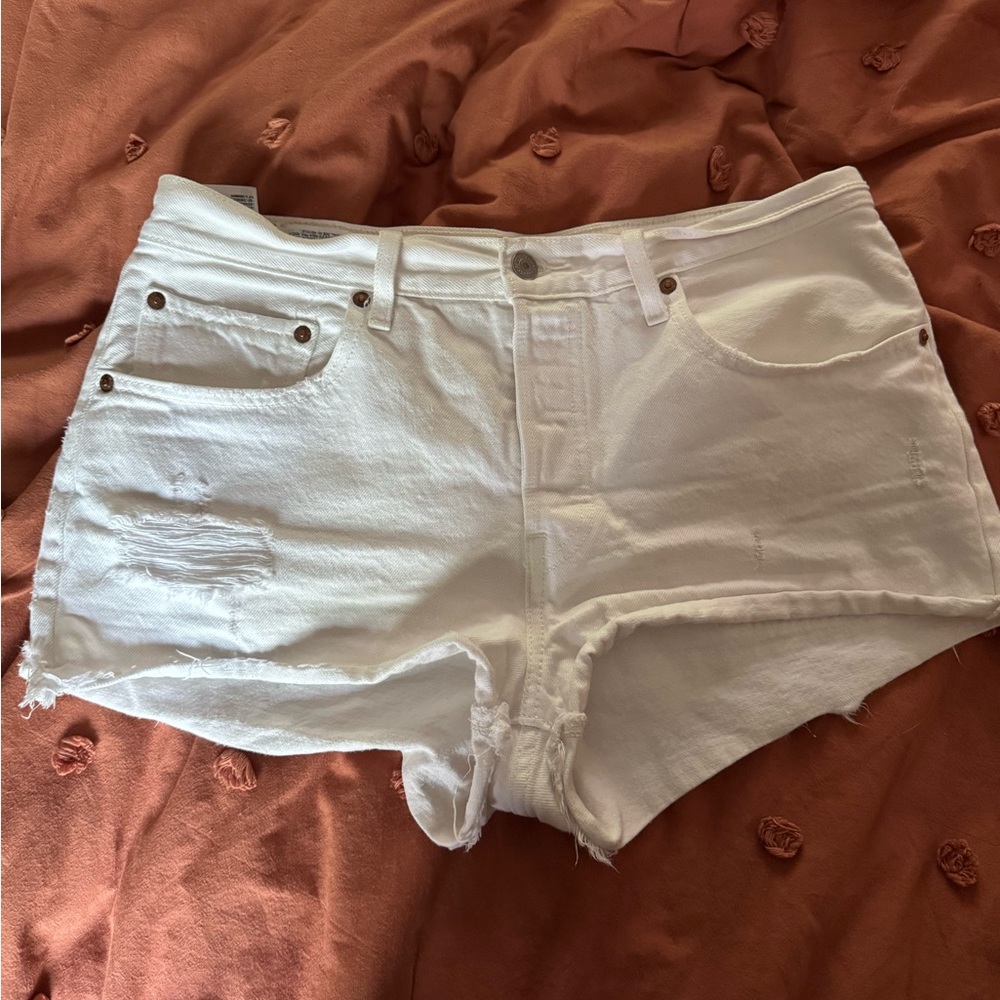 Levi’s High Waisted White Denim Women Shorts